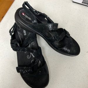 Revere Black Lizard Sandals size 9
